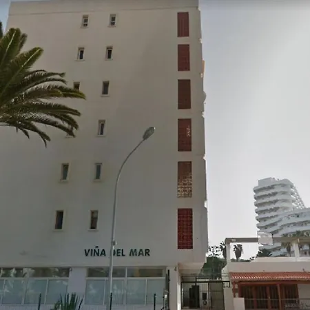 Beach And Pool In Apartmán *