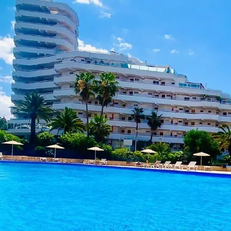 Beach And Pool In Apartmán *